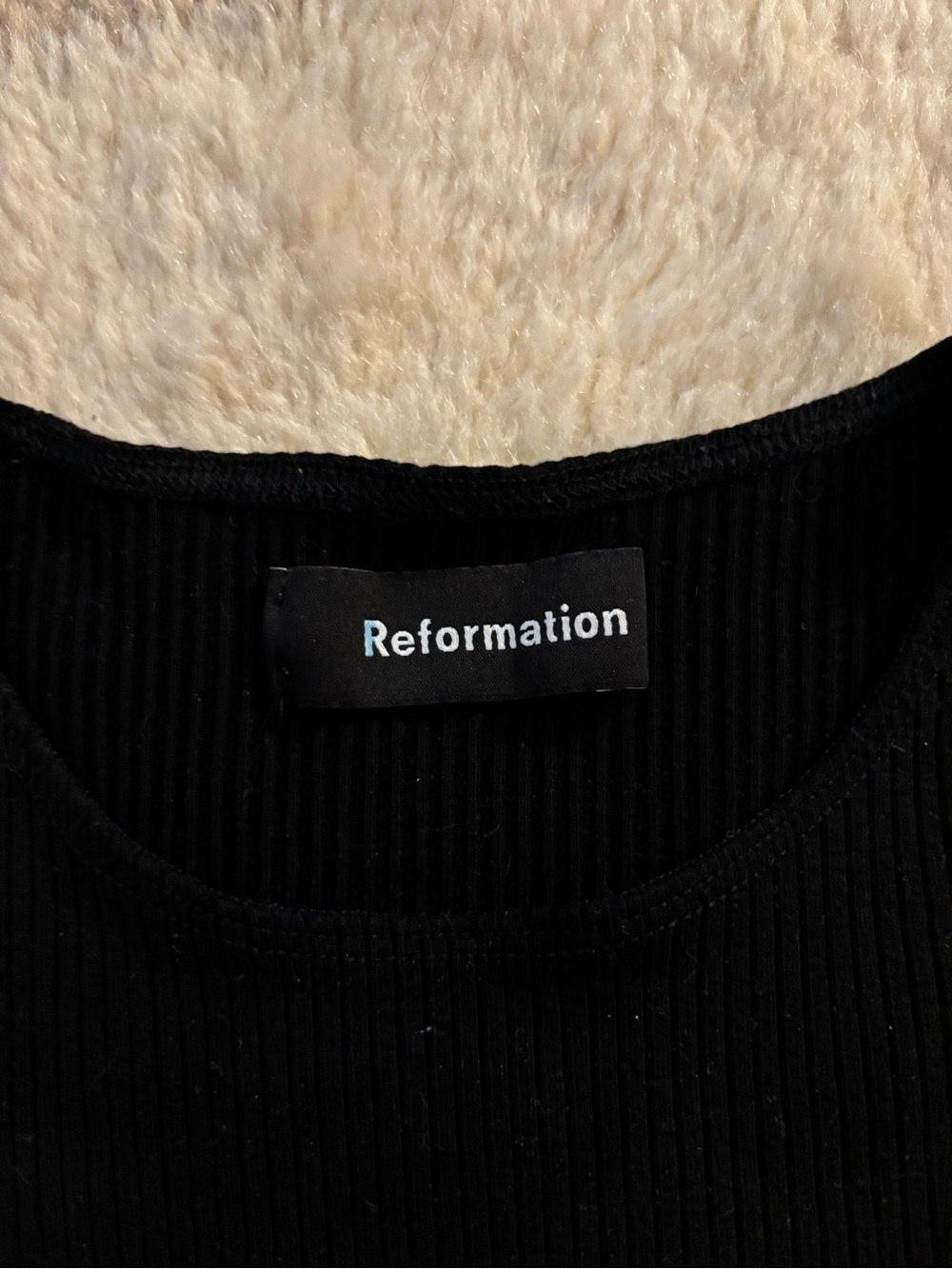 Reformation Black Cropped Ribbed Baby Tee - Picture 4 of 6